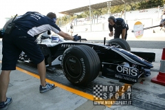 080827pb_monza_f1test_032
