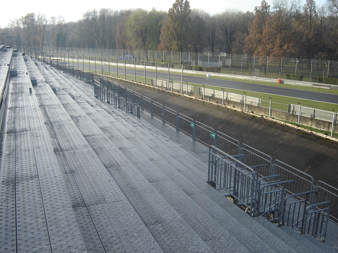 Autodromo di Monza - No. 6C_07 Tribuna Alta Velocità (12/2005)