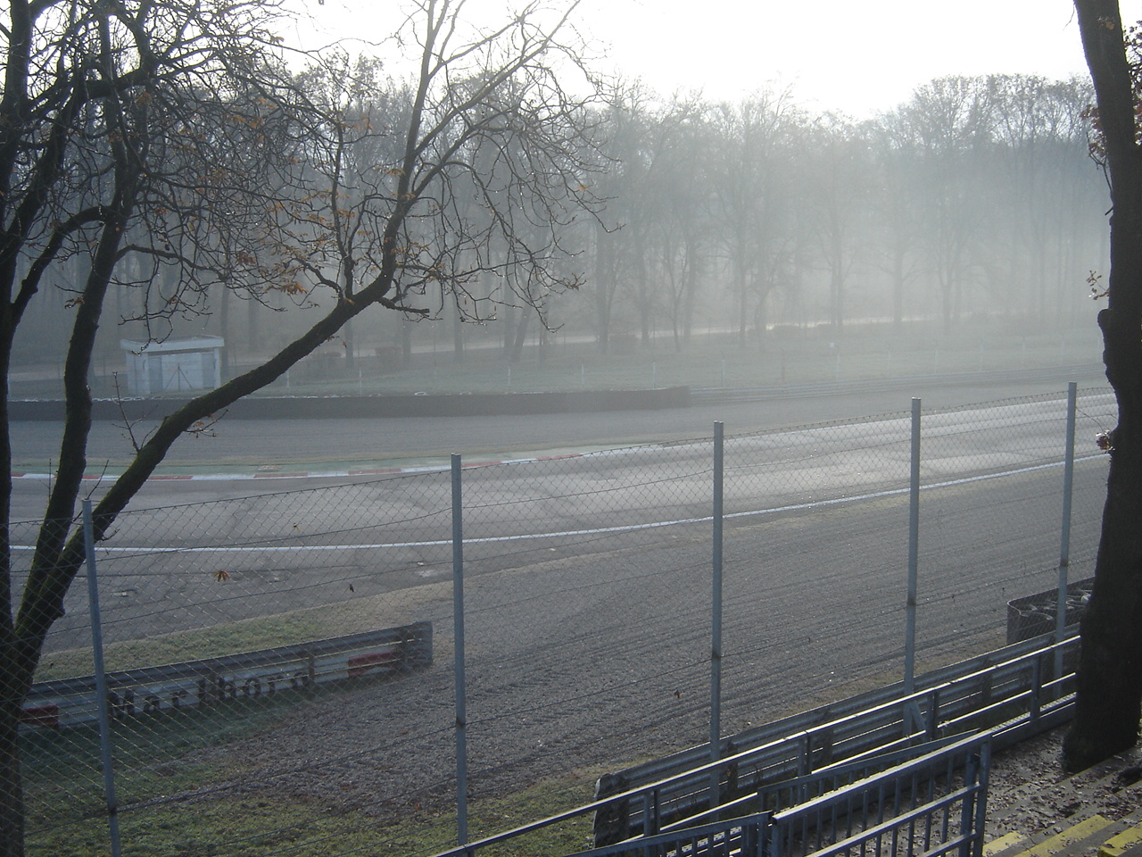 Autodromo di Monza - No. 16_09 Tribuna Ascari (12/2005)