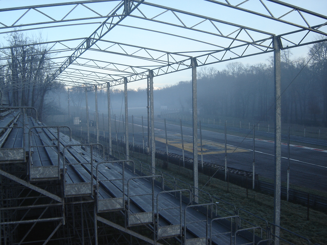 Autodromo di Monza - No. 19_B01 Tribuna Ascari (12/2005)