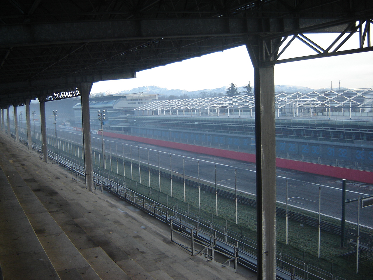 Autodromo di Monza - No. 26_07 Laterale destra (12/2005)