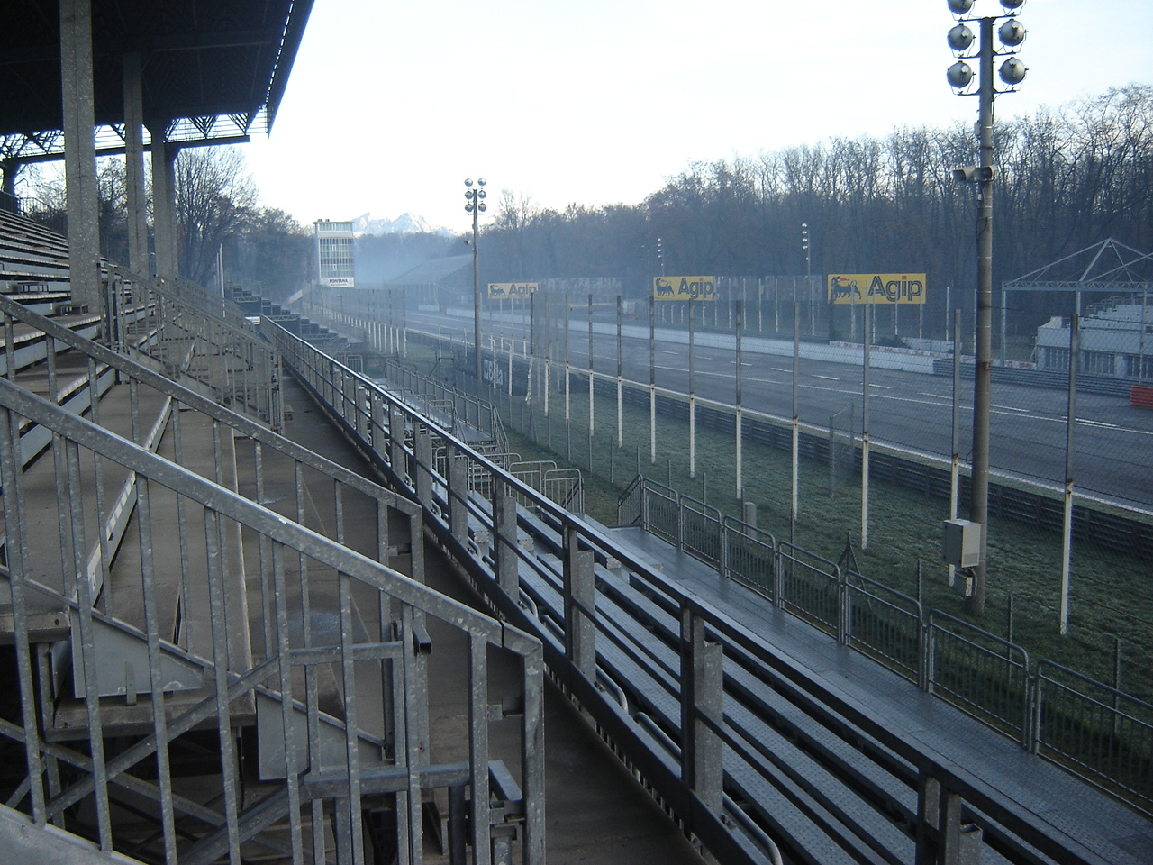 Autodromo di Monza - No. 04_02 Laterale sinistra (12/2005)