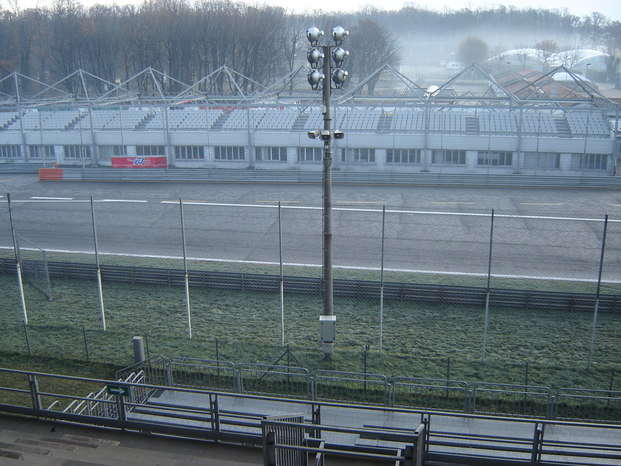 Autodromo di Monza - No. 04_05 Laterale sinistra (12/2005)