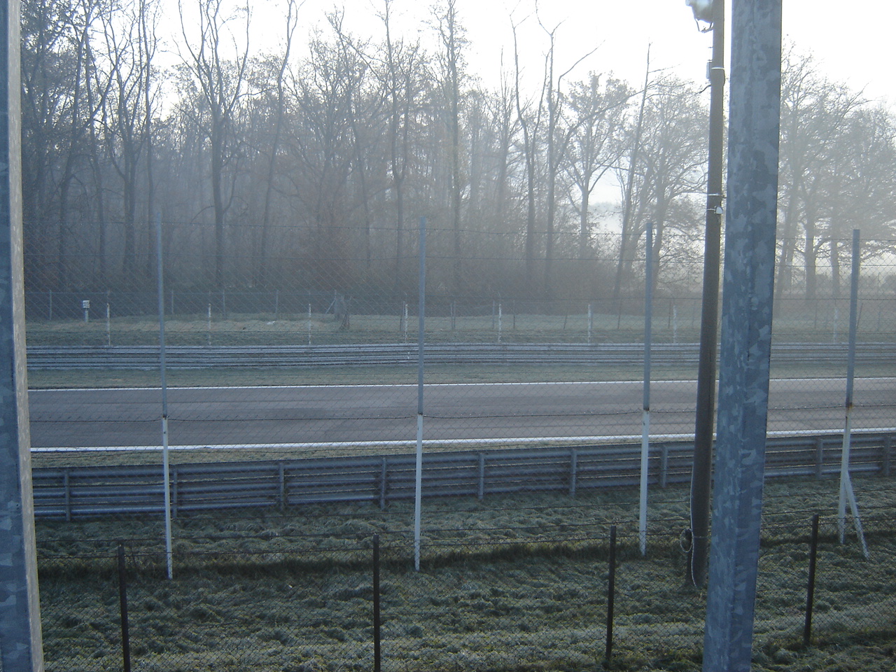 Autodromo di Monza - No. 20_04 Tribuna Ascari ex Museo (12/2005)