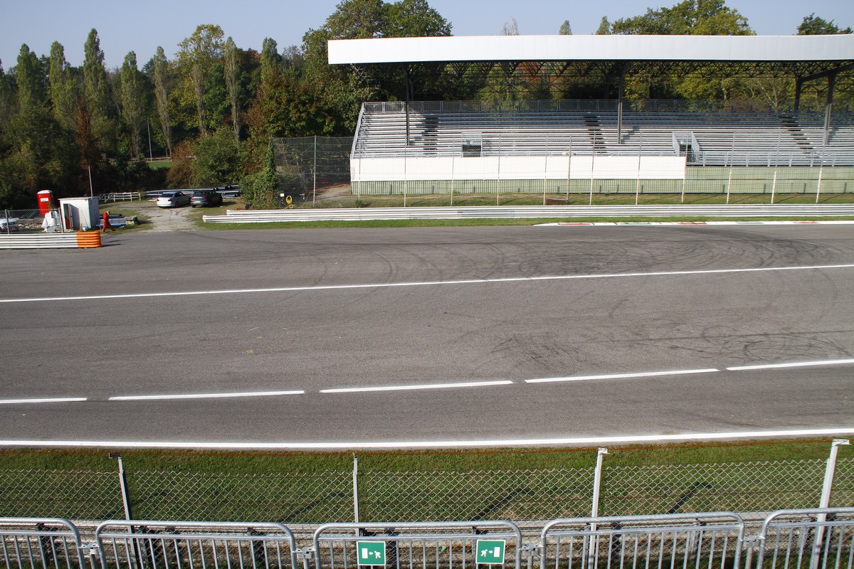 Autodromo di Monza Tribuna Uscita Parabolica 23A